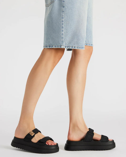 STEVE MADDEN