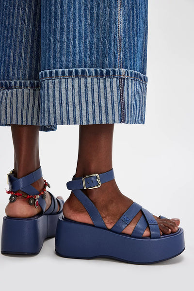 FREE PEOPLE